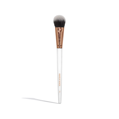 Innovate the Label essential face brush set single soft bristle face brush with white handle