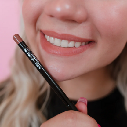 Creamy lip liner crayon from Innovate the Label Beauty Bundles shown with natural nude lip color