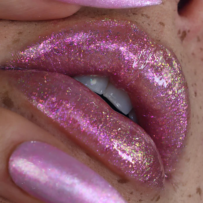 Queen Cosmetics Multidimensional High Shine Gloss in Supernova