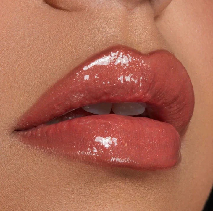 Alamar - Brillo de labios DesNUDEas - Mami Spice Latte